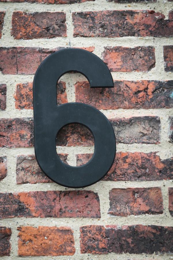 Number 6 Bed & Breakfast Whitby Bagian luar foto